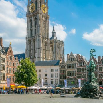 斯滕城堡+布拉伯喷泉+安特卫普大教堂+梅尔街-中文包车一日游