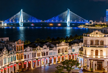 海口火山地质公园+骑楼老街+冯小刚电影公社一日游【行程自主】【[一对一包车]专人专车上门接送】