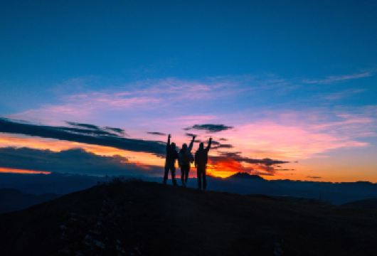 雪宝顶半日游『松潘古城/松潘站/黄龙九寨站/川主寺镇 出发』【雪山/雪峰雪宝顶追日落金山，网红打卡地】