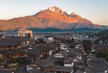 丽江古城+黑龙潭公园+清溪公园+束河古镇+白沙古镇一日游G【全程中文/英文/俄语/小语种服务，沟通无障碍，景点可调,多种车型可选】