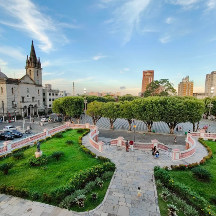 巴西+玛瑙斯-亚马逊河-马瑙斯海关大楼-中文专车-安全无忧