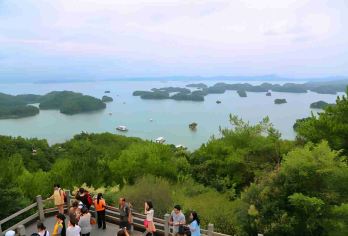 杭州千岛湖中心湖区+梅峰岛+月光岛一日游【纯玩 深度中心湖】【景区官方双层系列游船，90%游客的选择，安全有保障。】