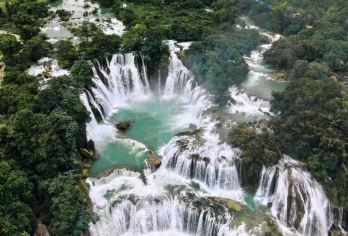 【南宁起止】德天跨国瀑布一日游·明仕可选·含接驳车【[边关画卷]走进边境山水画廊，体验中越民族风情，领略跨国瀑布壮美！】