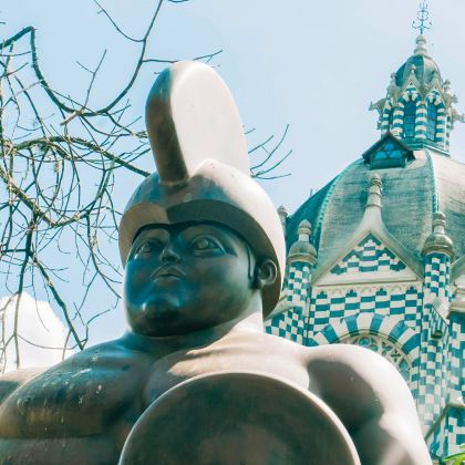 哥伦比亚麦德林赤足公园+安蒂奥基亚博物馆包车【中文司机】