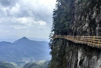 江西宜春明月山+羊狮慕一日游可英文服务【可提供英文及小语种导游服务-往返接送-可选导游-可代订门票】
