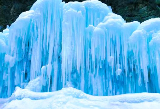 【冰雪嘉年华·含游玩套票】通天峡纯玩一日游【含游玩项目套餐包含：长治到通天峡往返车费+门票+旅游保险+往返游船+往返索道+单程电瓶车；】
