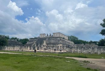 墨西哥坎昆奇琴伊察一日游【奇琴伊察古城遗址+双天坑一日游】【[奇琴伊察]世界新七大奇观之一，1988年列为世界文化遗产，玛雅文明Z壮观的传世代表遗址】