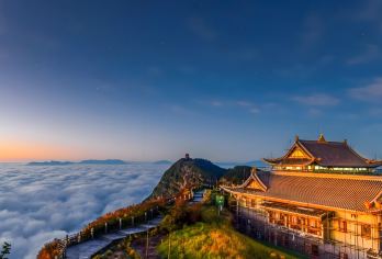 成都出发：峨眉山一日游（可选英文导游|小语种导游请提前咨询）【景点可选|可选英文导游|专车接送|行程可调|可定制行程】