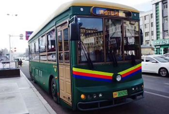 延吉铛铛车一日游【体验“跑男”同款铛铛车+朝鲜族非遗表演】【[朝鲜特色铛铛车]乘坐朝鲜族特色的铛铛车打卡经典】