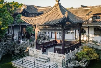 扬州何园半日游【2-10人小团+深度讲解】【[品质保障]优选商品， 品质拒绝购物】