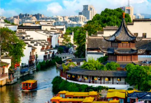 总统府+侵华日军南京大屠杀遇难同胞纪念馆+中山陵+报恩寺1日【[省心省力]旅行社预约+无购物】