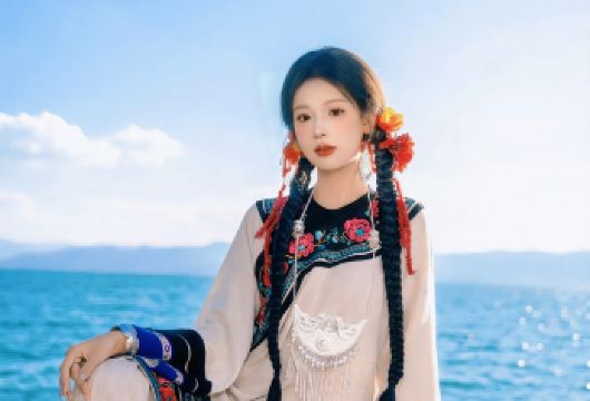 苍山+洱海+喜洲古镇+双廊+洱海大游船+南诏风情岛纯玩一日游【[苾游景点]苍山、感通索道、洱海、喜洲、洱海大游船、双廊、南诏风情岛精华景点一次游完，不留遗憾】