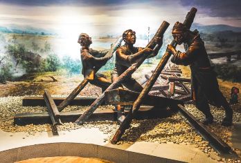 尹东柱故居+日本罪证馆+边境界碑一日活动【上门接送+朝族午餐】【纯W无购物：咱家东北本地人，有啥说啥的敞亮人，重来不掖着藏着】