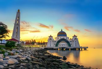 吉隆坡+粉红清真寺+荷兰红屋+马六甲海峡一日游【夜游马六甲】【行程涵盖马六甲经典景点，中文纯玩无购物】