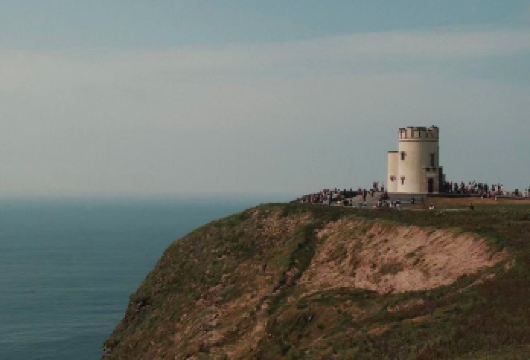 爱尔兰都柏林往返-莫赫悬崖【中文司机 可定制全境包车】【专属私密，一家一团，尽享自在旅途。】