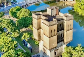 增城瓜岭村+广州科学中心【上午去往广州东部的宁静古村落，下午则切换到充满科技或现代感的场景，体验时空穿梭。】