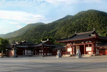 兵马俑+华清池 常规团（三环内接 送特色餐）【~匠心服务传承：20年深耕西安，以专业与热忱护航每段旅程】