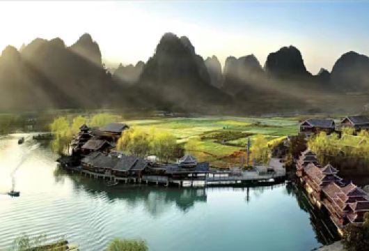 遇龙河竹筏漂游+银子岩+世外桃源一日游【纯玩团】【[亮点一]网红竹筏体验+经典大型溶洞奇观+世外桃源+十里画廊，丰富多彩的一天；】