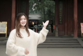 成都大熊猫繁育研究基地+三星堆博物馆一日游【成都市区三环内上门接】