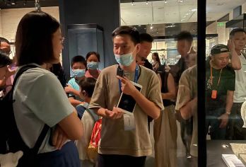 湖北省博物馆金牌人工讲解/独立耳麦/帮约票/亲子游【本地资深讲师带您一览湖北省博物馆，深度领略荆楚文化】