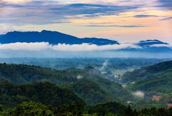 成都出发：雅安一日游 景点可定制|一单一团|包车多语种导游C【全程中文/英文/俄语/小语种服务，沟通无障碍，景点可调,多种车型可选】