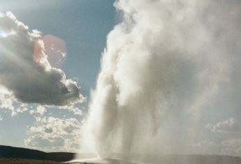 美国-黄石国家公园私享行-盐湖城往返-连续用车（4）日游.【专业行程定制，精选热门景点，高效游玩不走回头路，贴心服务保障，轻松】