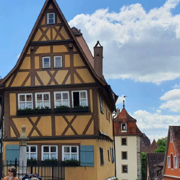 德国慕尼黑-罗滕堡-克林根托塔-可定制【中文专车-悦享旅程】