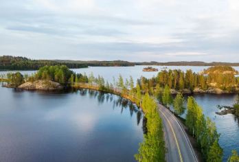 南卡累利亚博物馆+芬兰拉彭兰塔塞马湖一日游【包车专线】【私家团包车游 I 中英文司导 I 行程可沟通调整】