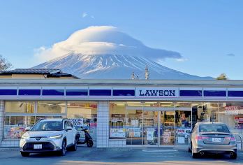 东京富士山河口湖全景缆车+忍野八海+网红罗森一日游丨赠缆车票【东京出发慢享富士山全景，打卡经典构图，感受自然的治愈力】