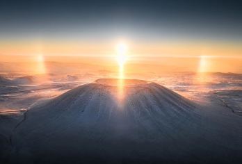 呼和浩特+辉腾锡勒草原+乌兰哈达火山【随走随停一6人小团】【《上门服务有保障》提供呼和浩特二环内免费上门接送，旅游行程结束免费送往所在酒店，不需要集合地集合。】