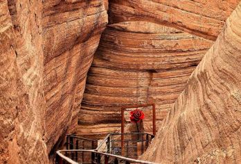 延安出发：靖边波浪谷+统万城包车一日游【小车出行，家庭出游】