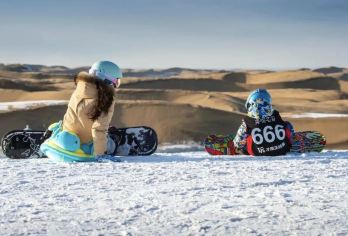 呼和浩特+响沙湾一日游【大巴跟团/精致小团/私家包车任选】【[轻松出行]套餐A：大巴跟团含车费+娱乐套票丨套餐B：2-6人小团含往返车费丨套餐C：独立包车】