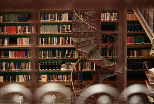 荷兰阿姆斯特丹科学中心+海事博物馆+中央图书馆包车一日游【专为家庭设计，景点趣味互动性强，轻松享受寓教于乐的亲子时光】