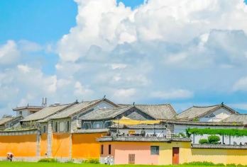 2-6人真纯玩小团大理喜洲古镇寂照庵素斋白族扎染S湾下午茶【〖甄选体验〗寂照庵轻徒步幽享静雅+白族非遗扎染手工制作+S湾一线海景下午茶惬意躺平】