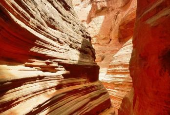 甘泉雨岔大峡谷一日游【数百万年的水、风和时间雕琢而成的奇妙世界;】