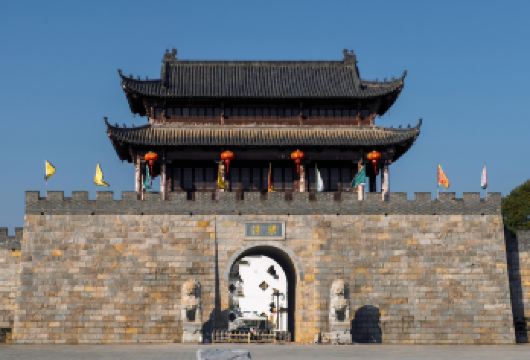 瑶里古镇+浮梁古县衙+瓷宫+寒溪一日游【1单1团 国旅纯玩】【[可心]多款车型、全程无缝接送、免费矿泉水、抽纸巾，为您带来舒适旅行】