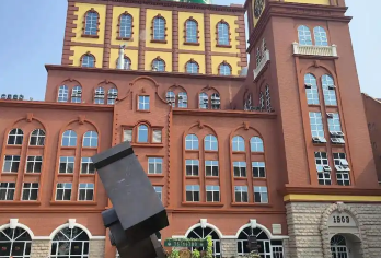 2-8人团无自费/纯玩青岛啤酒博物馆+游船+八大关+五四广场【[青岛啤酒博物馆]赠送品尝纯生+原浆各一杯+啤酒豆一包+赠送[游艇出海船票]】