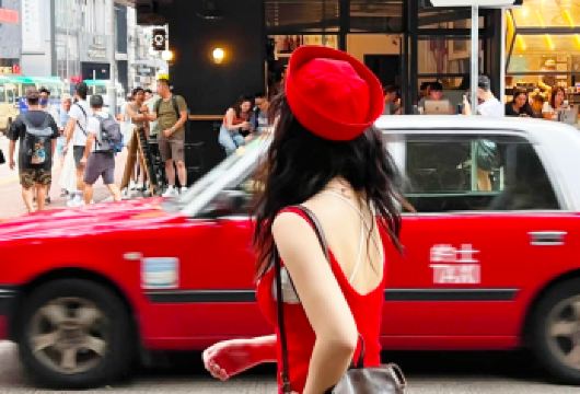 【网红纯玩】香港一日游/多出发地可选+中环+赠天星小轮【全景俯瞰：太平山顶360度俯瞰香港岛与九龙半岛的密集楼群与维港全景】