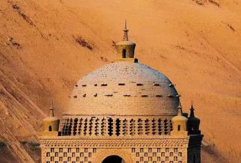 坎儿井+万佛宫+麻扎村+沙漠【[品质纯玩]不进任何购物店，车程无忧24小时，旅游管家，还原纯净旅行，把时间留给美景。】