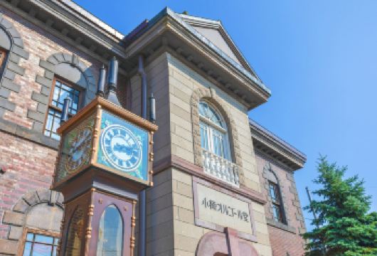 日本北海道札幌往返小樽中文包车一日游/经典景点打卡【中文专车司导+市区酒店上门接送+行程可调；中文定制化小团+家庭亲子游+商务休闲游：】