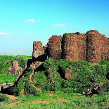 兹瓦尔特诺茨考古遗址+卡里湖+安博德要塞包车一日游