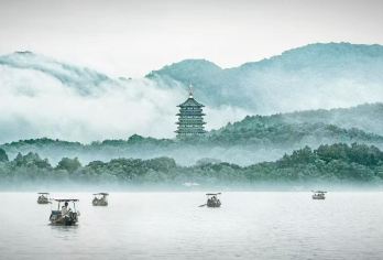 杭州西湖风景名胜区一日游【游船+雷峰塔+花港观鱼+灵隐】【[导游讲解]专业一日游导游带你了解杭州的历史文化。】