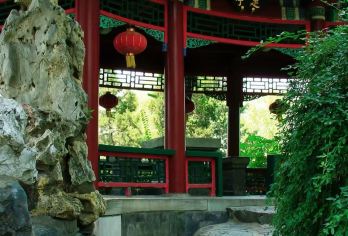 上海宋庆龄故居纪念馆+武康大楼+武康路半日活动【[文旅大咖/原创讲解/名人故居/风云故事/精致小团/城市漫步]】