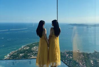 小麦岛公园+五四广场+八大关+栈桥包车一日游10条线路【市区包车，灵活定制行程，免换乘，覆盖栈桥、八大关等，舒适省心，深度体验青岛风情。】