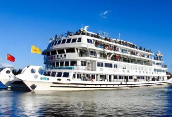 苍山+洱海+感通索道+洱海大游船+双廊+风情岛+喜洲一日游【[经典景点]苍山洱海喜洲双廊洱海大游船风情岛精华景点一次游完，不留遗憾。】