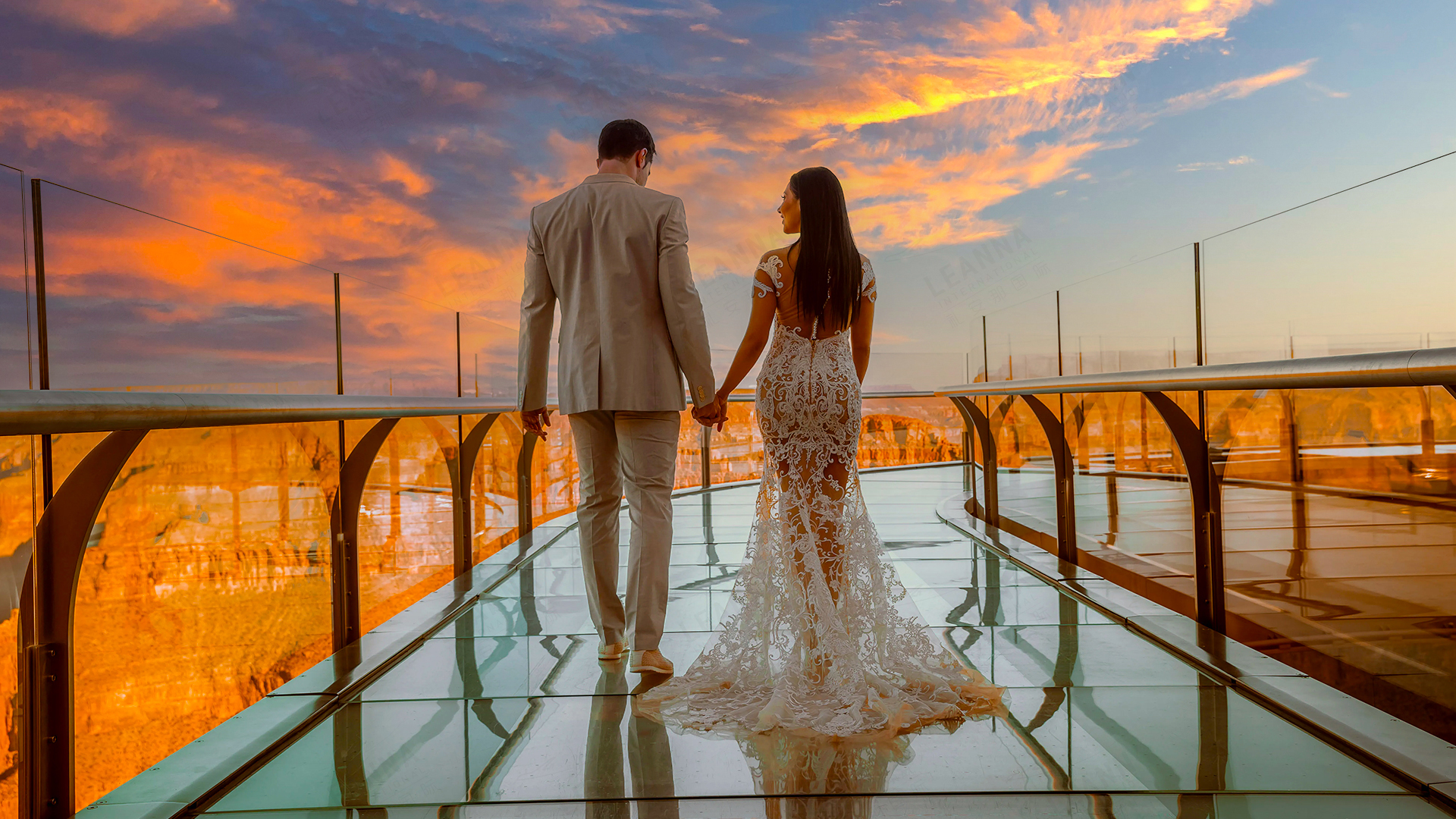 大峡谷西峡+胡佛水坝+七彩巨石阵一日游丨不超13人精品小团