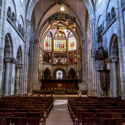 瑞士苏黎世出发+巴塞尔+科尔马老城/移动城堡一日游