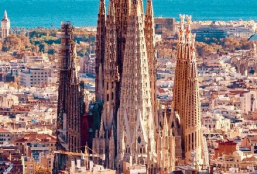 西班牙+巴塞罗那一日游/打卡高迪三件套-行程可调-可定制【专属客服和本地中文司机，一家一团包车】