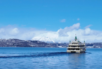 北海道登别·洞爷湖火山温泉奇遇一日游【[丰富体验]无论春夏秋冬，地狱谷的蒸汽奇观和洞爷湖的美景终年在线，冬季更可搭配雪上活动】