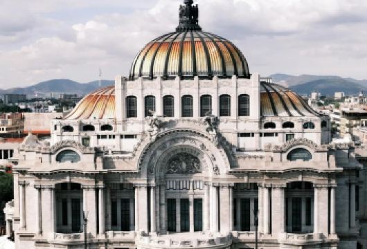 墨西哥城-大神庙-太阳金字塔-宪法广场-国家宫-包车私享行【精选热门景点，高效游玩不走回头路，深度了解文化内涵，贴心服务保障，轻松享受旅程，性价比超高的旅行。】